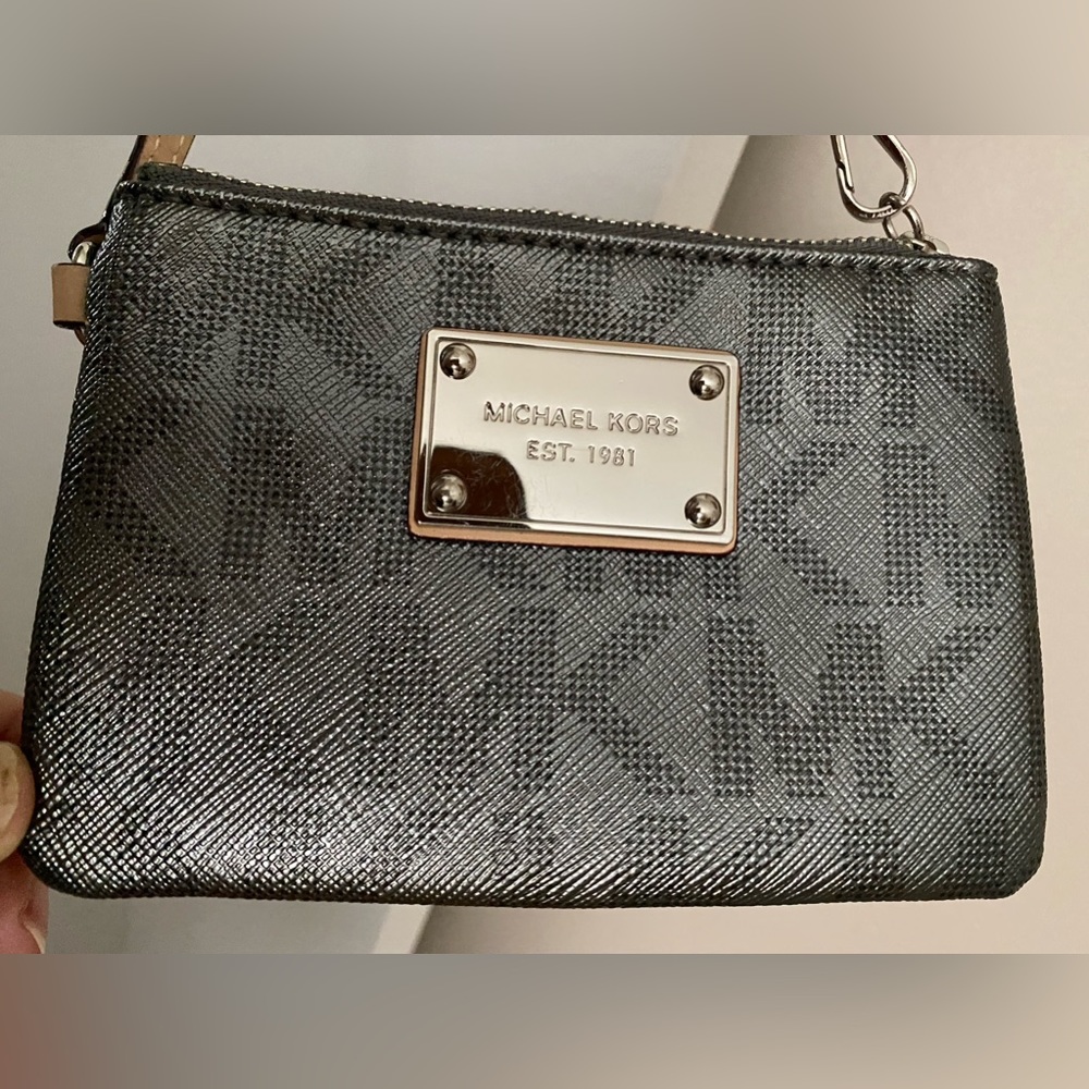 $8 bundled Michael kors wristlet
